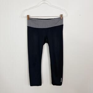 Reebok Womens Small S Black Gray Jacquard Mesh Inset Capri Leggings Workout